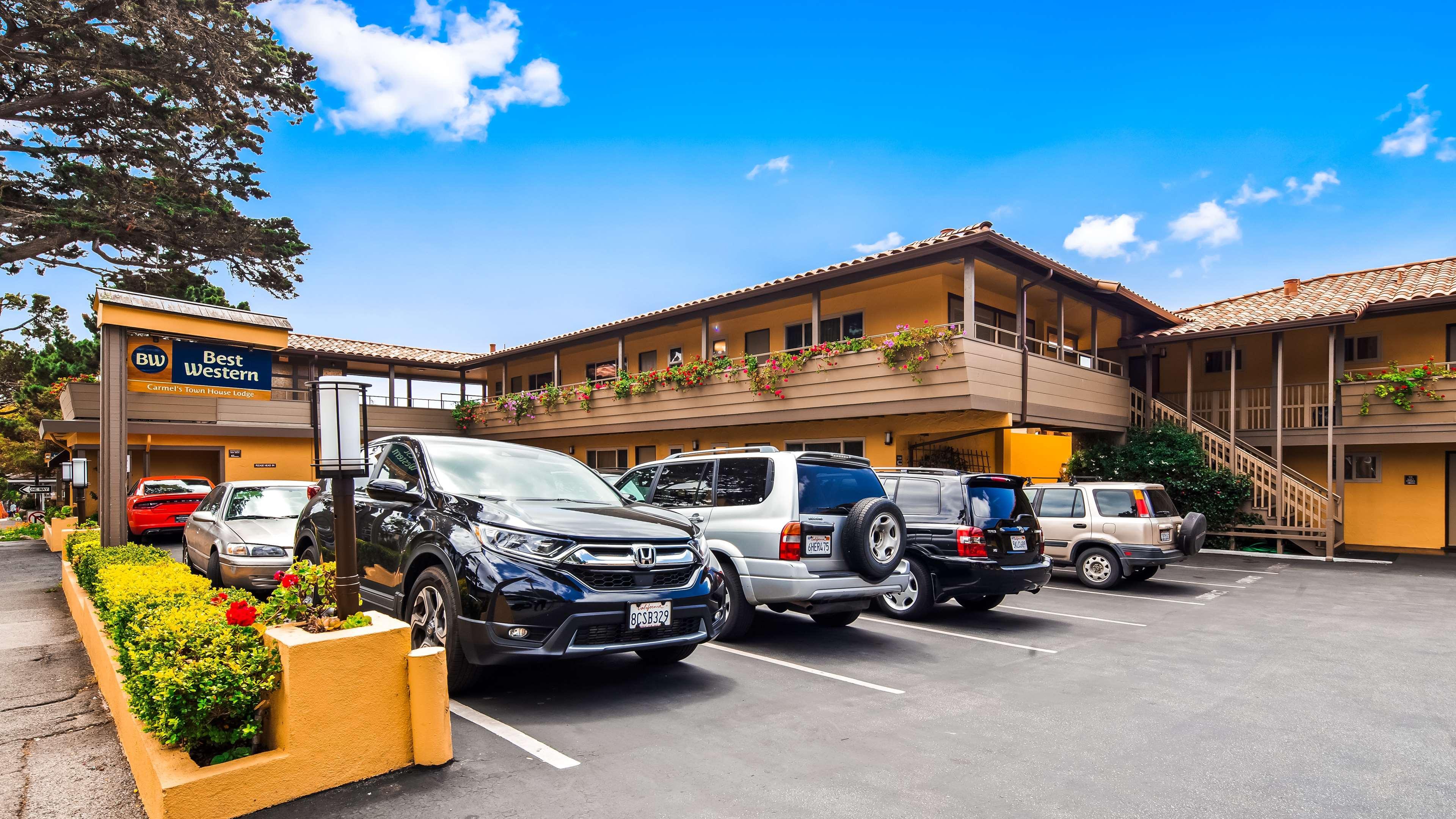 Best Western Carmel'S Town House Lodge Экстерьер фото