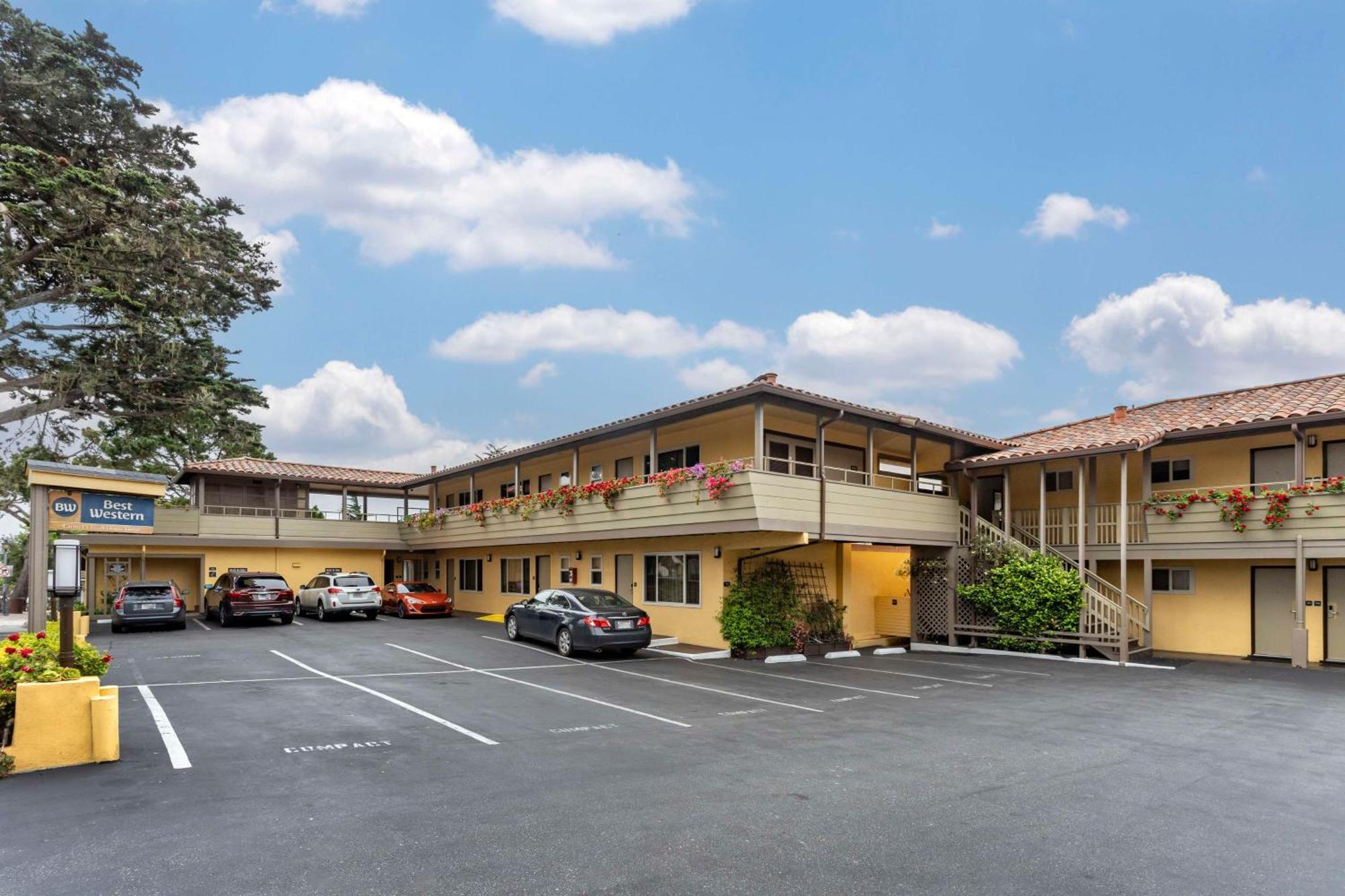 Best Western Carmel'S Town House Lodge Экстерьер фото