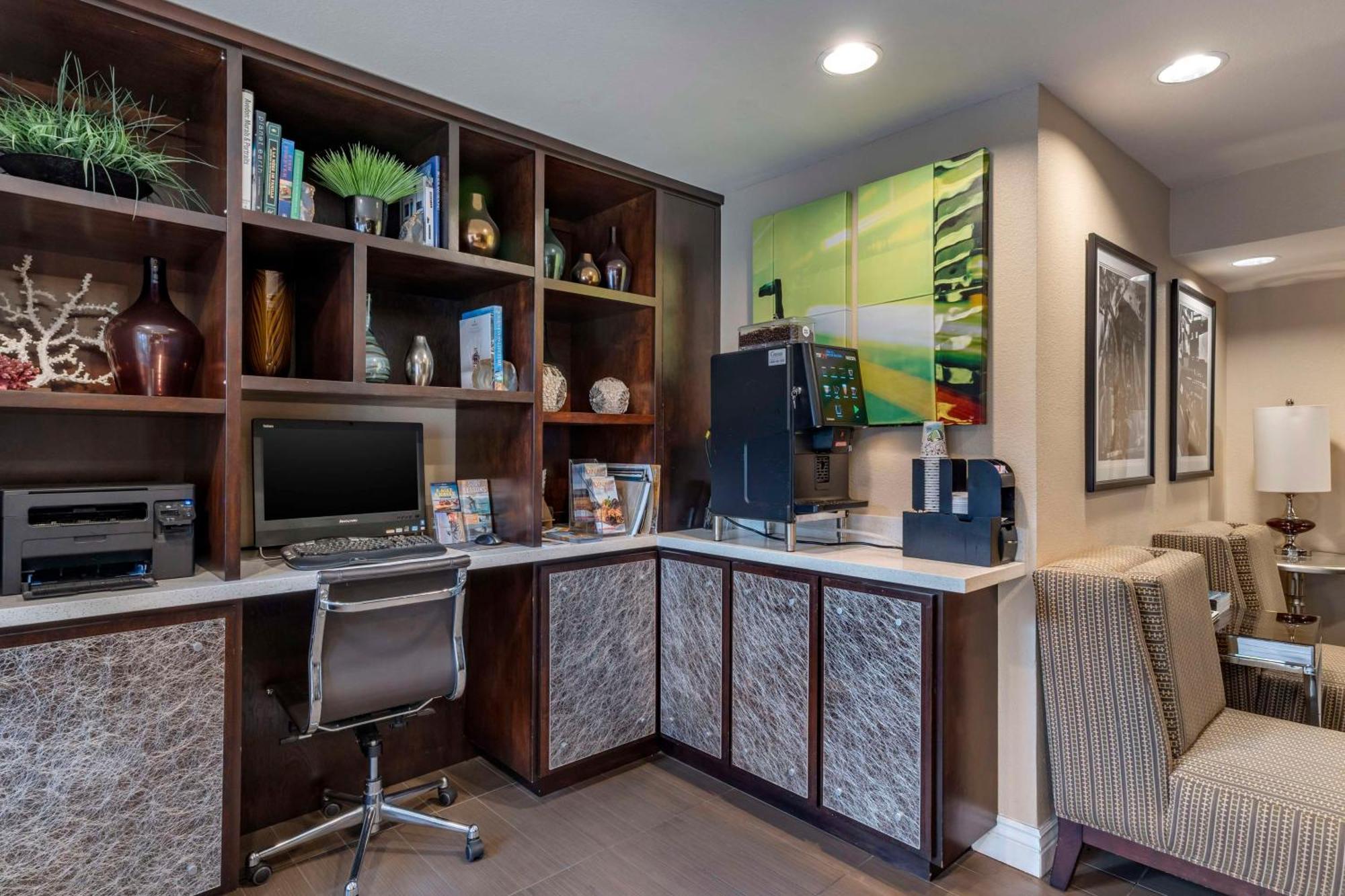 Best Western Carmel'S Town House Lodge Экстерьер фото
