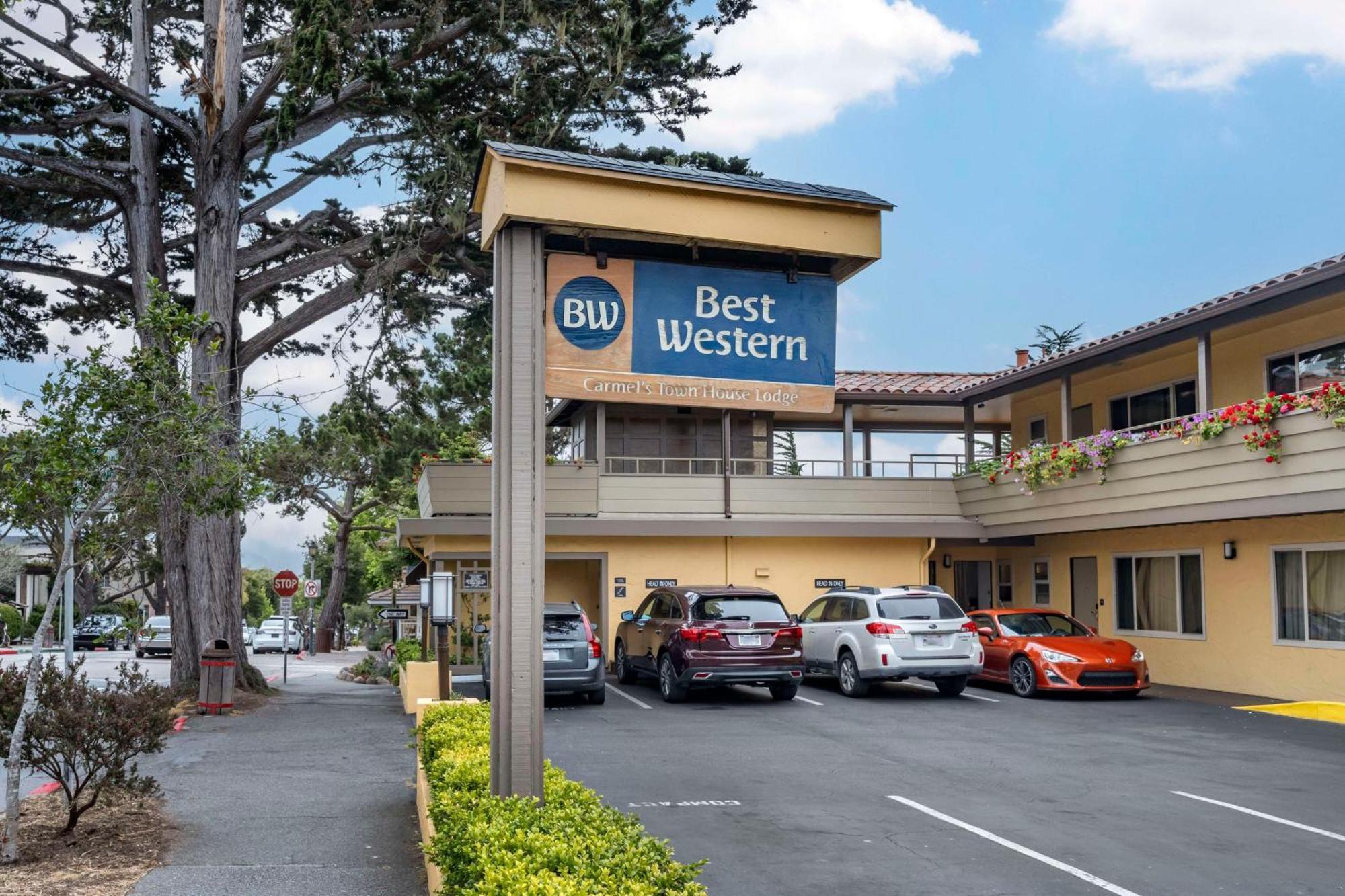 Best Western Carmel'S Town House Lodge Экстерьер фото